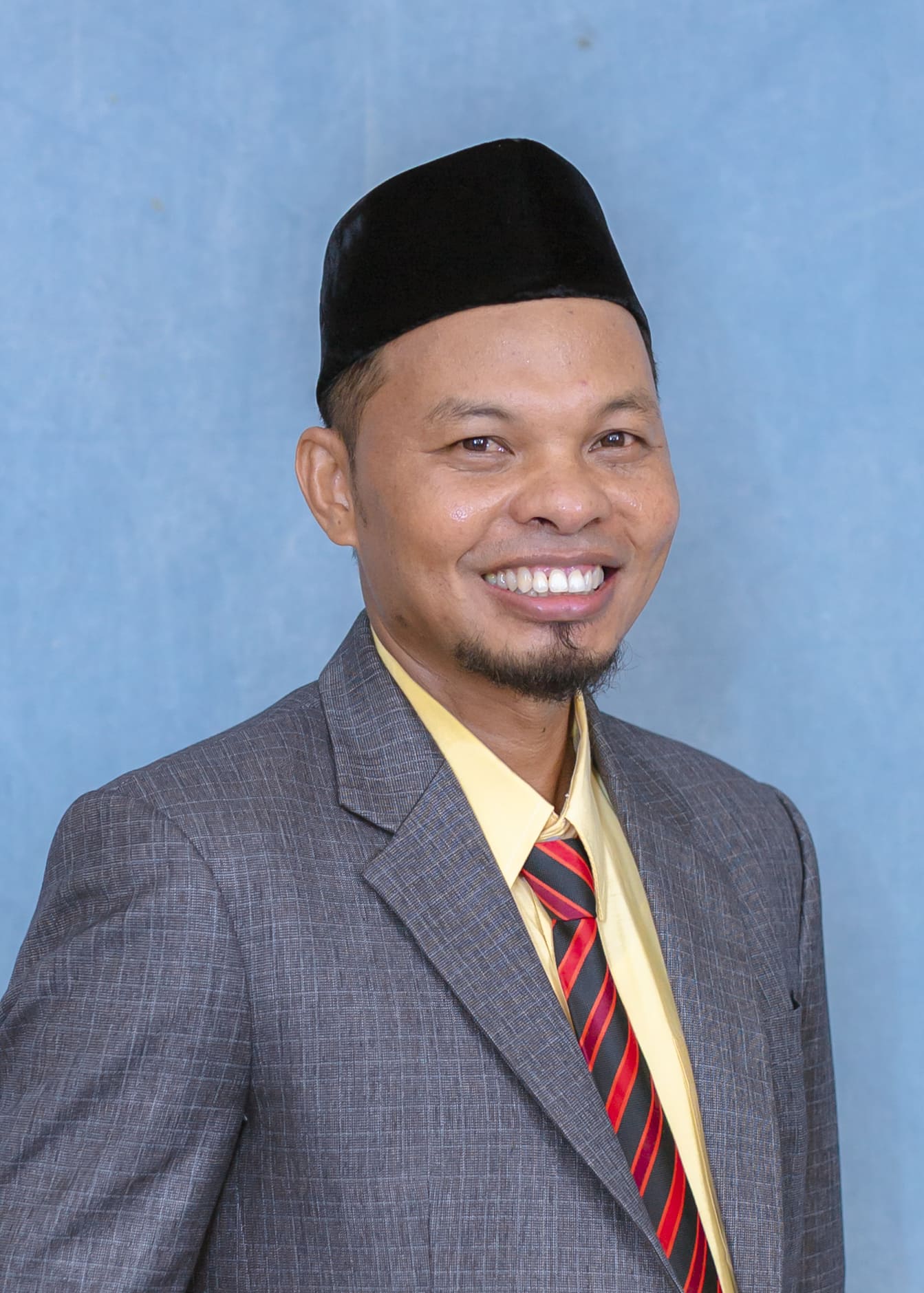 ABDUL LATIF MOLE, SH, M. Si